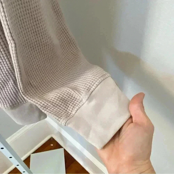 NWT Cotton Citizen Cooper Thermal Half Zip Vintage White Stone size Small - Picture 8 of 11